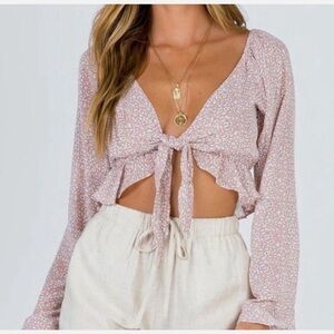 Princess Polly Pink Floral V Neck Tie Front Long Sleeve Peplum Crop Top Size 4